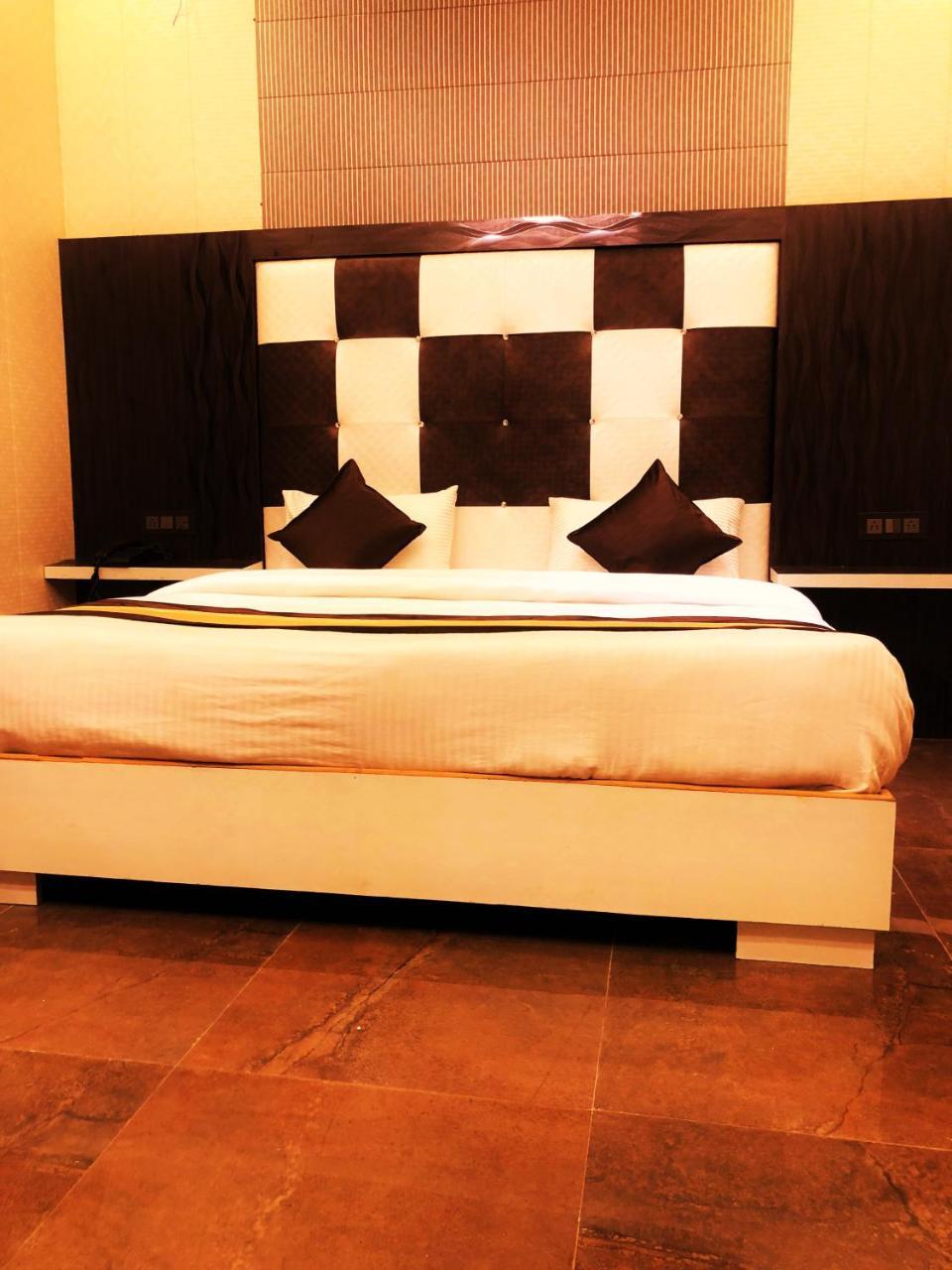 Grg Pardesi Hotel Haridwār Dış mekan fotoğraf